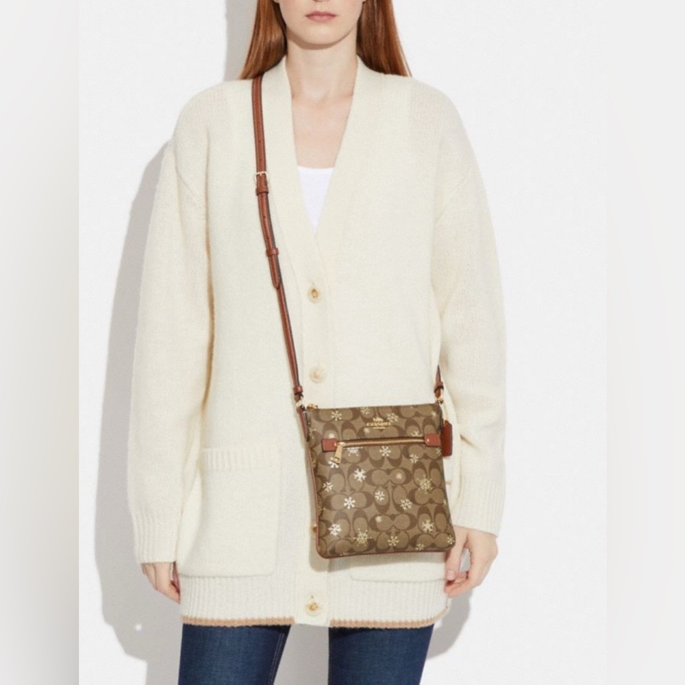 COACH Mini Rowan File Bag in Signature Canvas With Snowflake Print NWT $278 MSRP - Picture 2 of 8